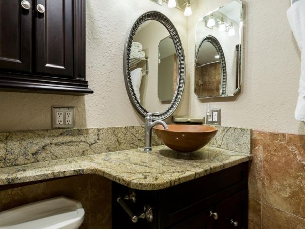 Three bedroom Modern Gulf Front Vacation Condo