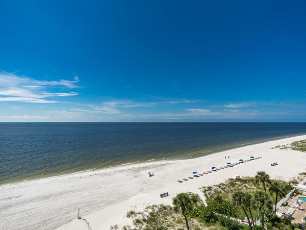 Three bedroom Modern Gulf Front Vacation Condo