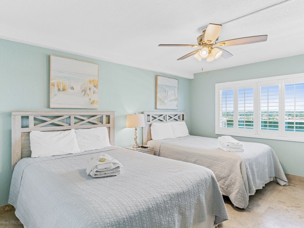 Three bedroom Modern Gulf Front Vacation Condo