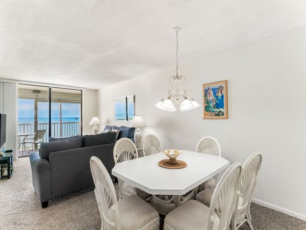 Indian Shores Gulf Front Three Bedroom Vacation Condo