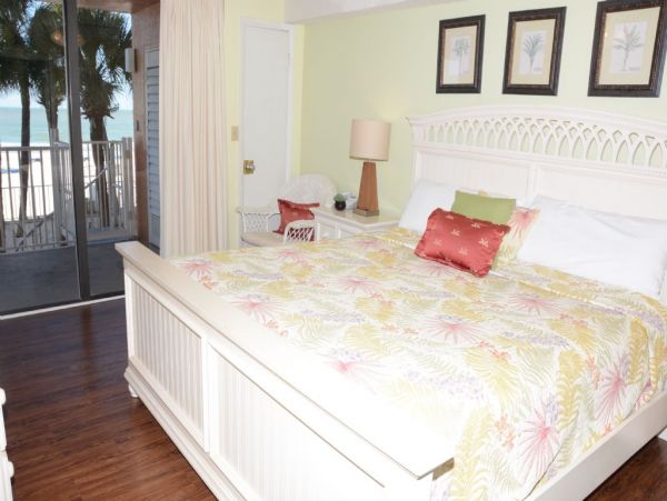 Indian Rocks Indian Shores Condo 983773