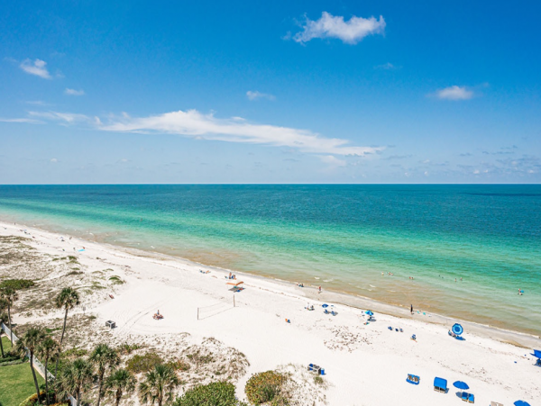 Lovely Beach-Front 3 Bedroom Condo in Indian Shores