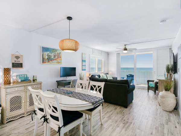 Three Bedroom Luxury Ocean Front Vacation Condo luxury