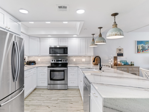 Three Bedroom Luxury Ocean Front Vacation Condo luxury