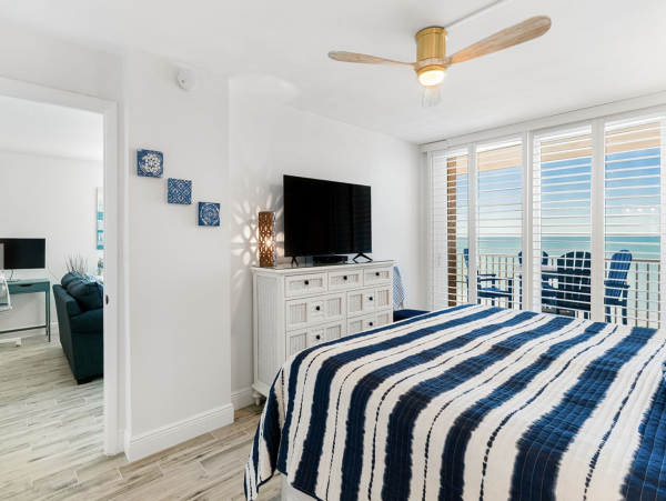 Three Bedroom Luxury Ocean Front Vacation Condo luxury