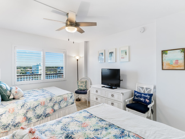 Three Bedroom Luxury Ocean Front Vacation Condo luxury