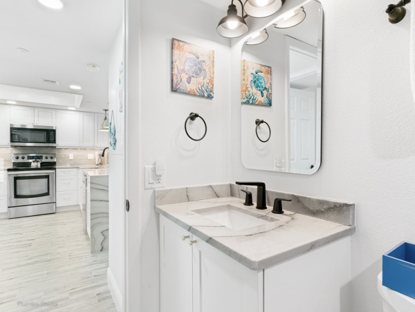 Three Bedroom Luxury Ocean Front Vacation Condo luxury