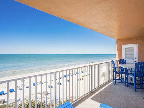 Three Bedroom Luxury Ocean Front Vacation Condo luxury