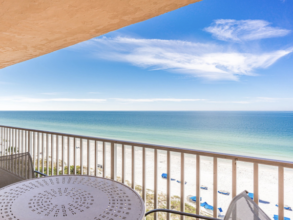 Lovely Vacation Getaway with Full Ocean Views