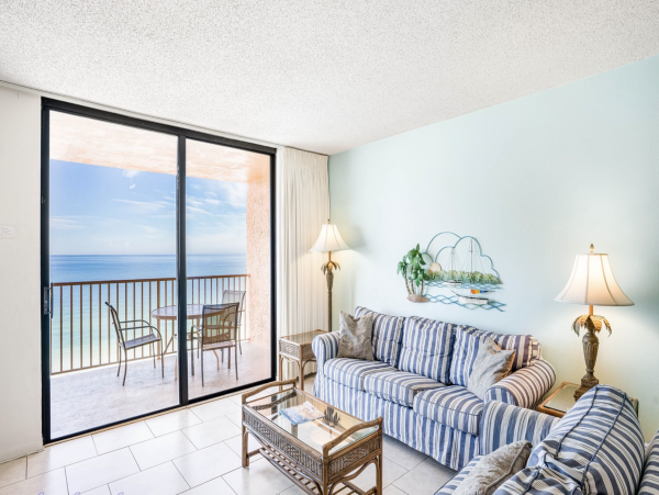 Lovely Vacation Getaway with Full Ocean Views