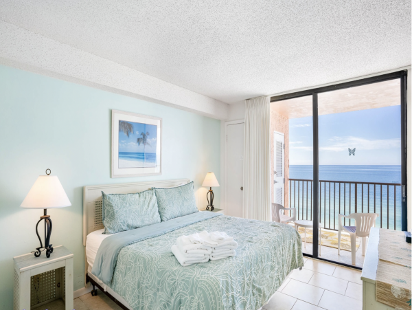 Lovely Vacation Getaway with Full Ocean Views