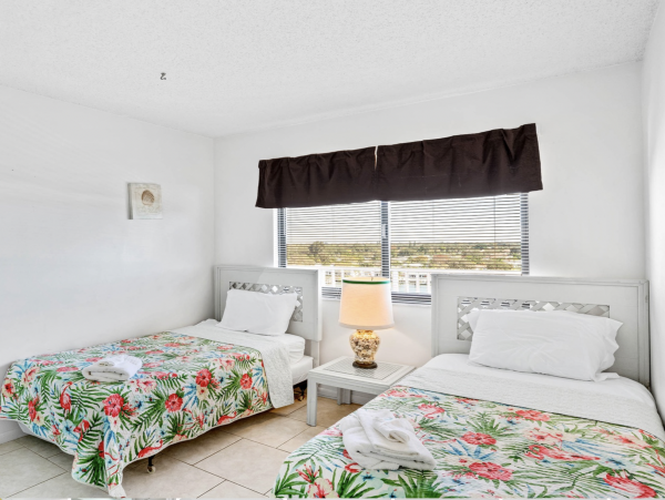 Lovely Vacation Getaway with Full Ocean Views