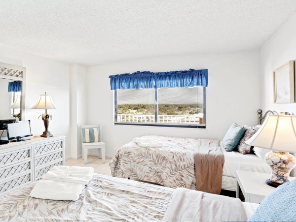 Lovely Vacation Getaway with Full Ocean Views