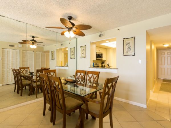 Lovely 3 Bedroom Vacation Condo with Full Ocean View