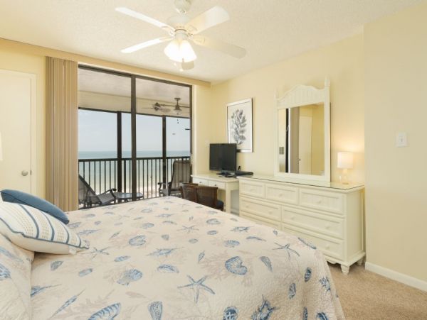 Lovely 3 Bedroom Vacation Condo with Full Ocean View