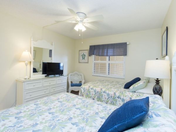 Lovely 3 Bedroom Vacation Condo with Full Ocean View