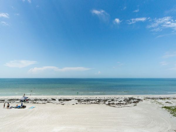 Lovely 3 Bedroom Vacation Condo with Full Ocean View