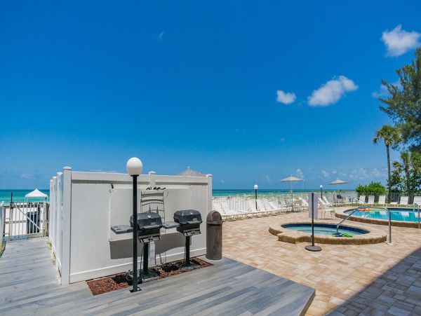 Lovely 3 Bedroom Vacation Condo with Full Ocean View