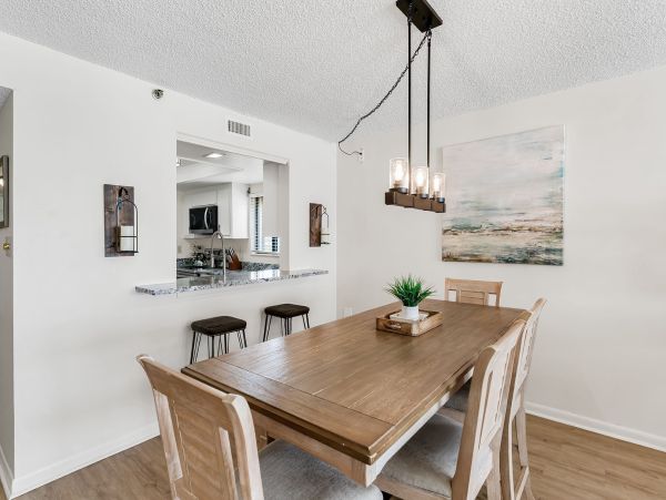 Gulf Front Vacation Rental - Family Friendly Condo with Pool & Balcony
