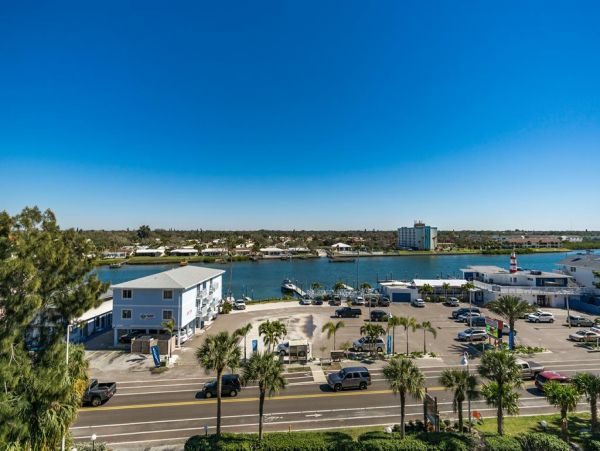 Indian Rocks Indian Shores Condo 983804