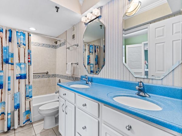 Indian Shores Vacation Condo Three Bedroom