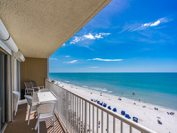 Gulf-Front Penthouse - 3 Bedroom Corner Unit with Sweeping Views