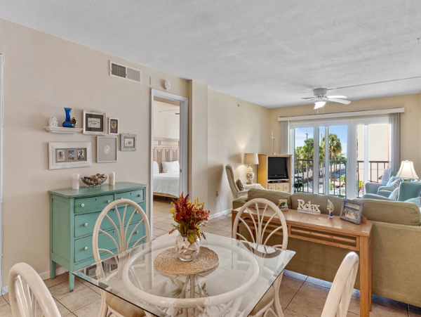 Lovely Two Bedroom Vacation Getaway in Indian Rocks Beach
