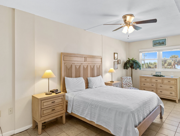 Lovely Two Bedroom Vacation Getaway in Indian Rocks Beach