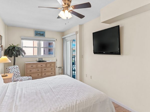Lovely Two Bedroom Vacation Getaway in Indian Rocks Beach