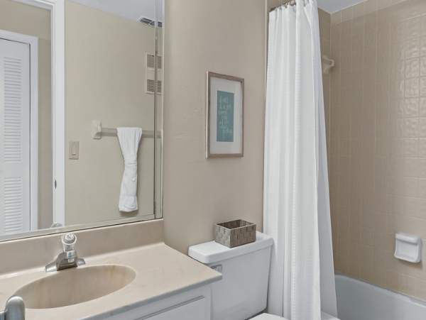 Lovely Two Bedroom Vacation Getaway in Indian Rocks Beach