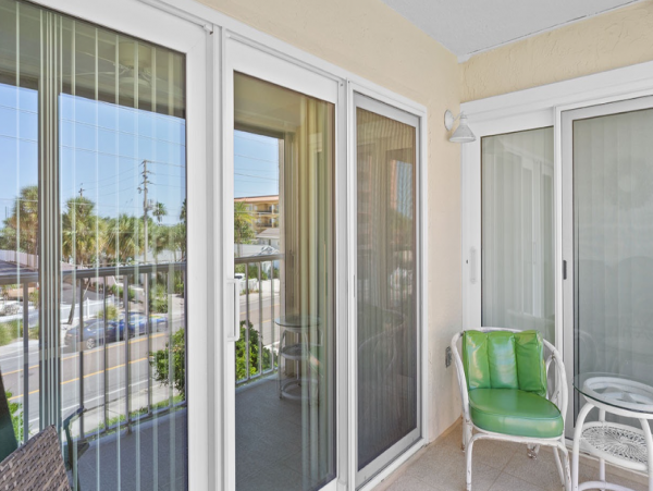 Lovely Two Bedroom Vacation Getaway in Indian Rocks Beach