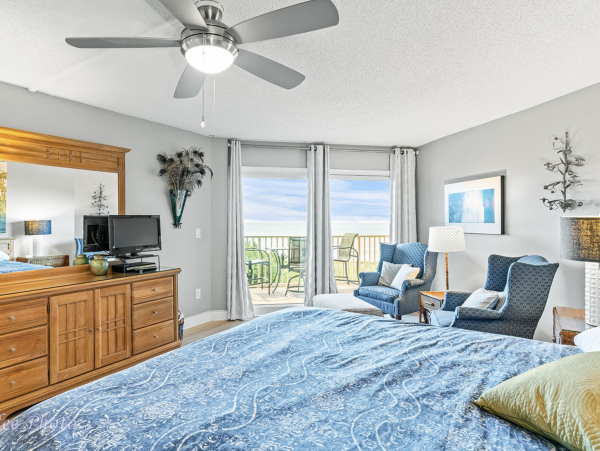 Stunning Indian Shores Vacation Condo