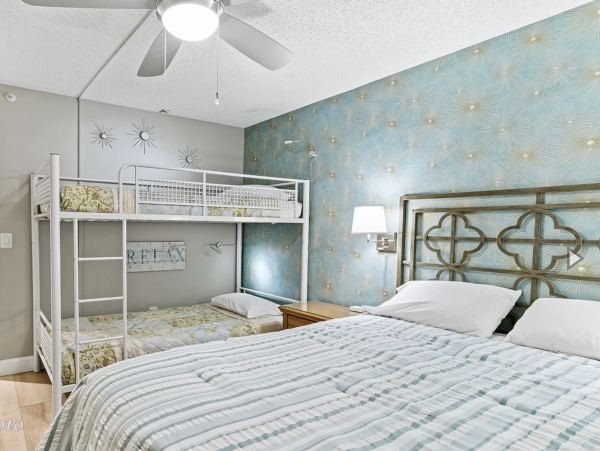 Stunning Indian Shores Vacation Condo