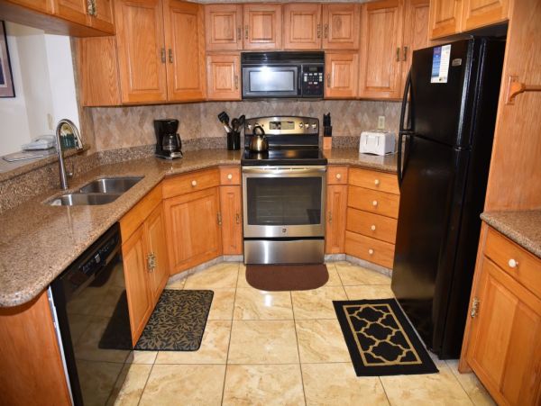 BEACHFRONT 3 BEDROOM WITH AMAZING VIEWS!