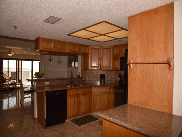 BEACHFRONT 3 BEDROOM WITH AMAZING VIEWS!