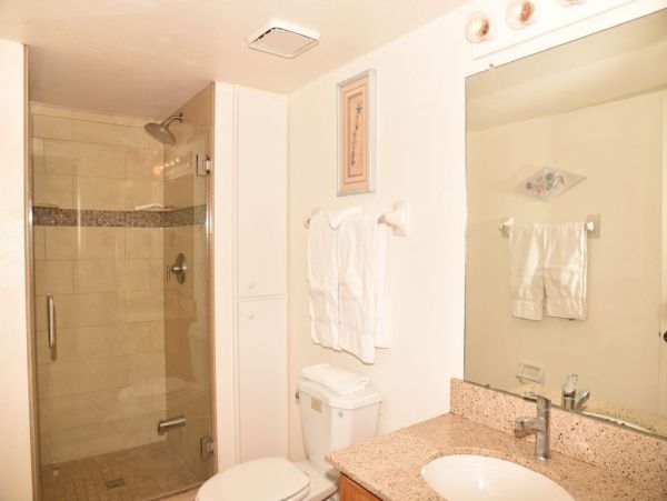 BEACHFRONT 3 BEDROOM WITH AMAZING VIEWS!
