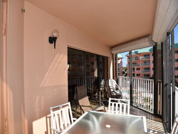 BEACHFRONT 3 BEDROOM WITH AMAZING VIEWS!
