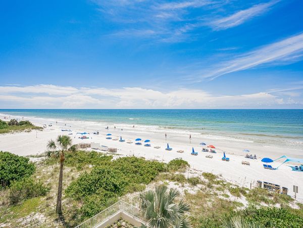Indian Shores Vacation Rental - Florida Gulf Coast Beachfront Condo with Pool