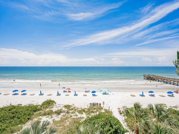Indian Shores Vacation Rental - Florida Gulf Coast Beachfront Condo with Pool
