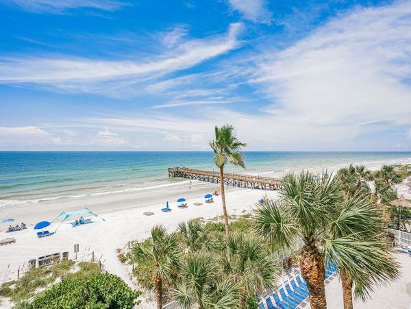 Indian Shores Vacation Rental - Florida Gulf Coast Beachfront Condo with Pool