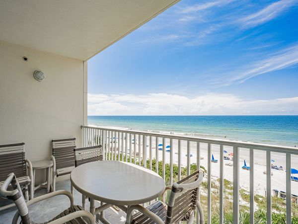 Indian Shores Vacation Rental - Florida Gulf Coast Beachfront Condo with Pool