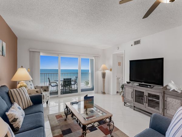 Indian Shores Vacation Rental - Florida Gulf Coast Beachfront Condo with Pool