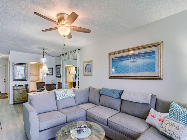 Belleair  Beach Two Bedroom Vacation Condo Sleeps 4 Guests