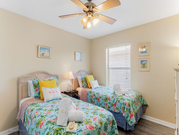 Indian Shores Intracoastal Waterway View 2 Bedroom Condo Short Walk To Beach
