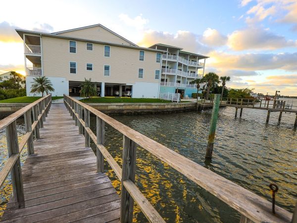 Indian Shores Intracoastal Waterway View 2 Bedroom Condo Short Walk To Beach