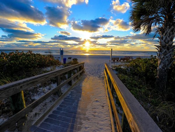 Indian Shores Intracoastal Waterway View 2 Bedroom Condo Short Walk To Beach
