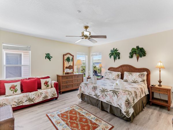 Indian Shores Intracoastal Waterway View 2 Bedroom Condo Short Walk To Beach