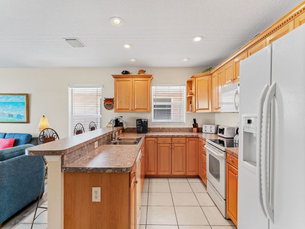 Indian Shores Intracoastal Waterway View 2 Bedroom Condo Short Walk To Beach