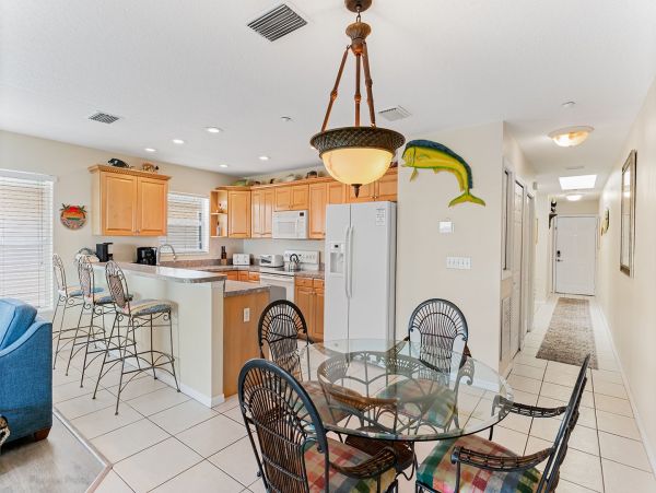 Indian Shores Intracoastal Waterway View 2 Bedroom Condo Short Walk To Beach