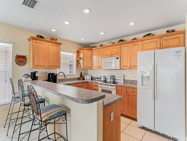 Indian Shores Intracoastal Waterway View 2 Bedroom Condo Short Walk To Beach